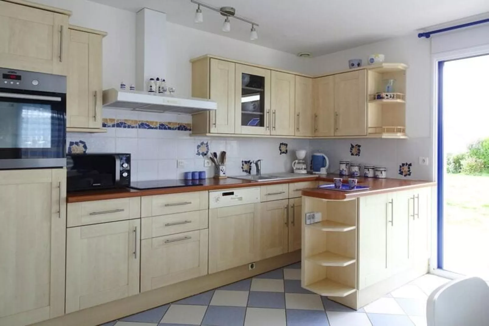 Holiday home Guilvinec-Kitchen