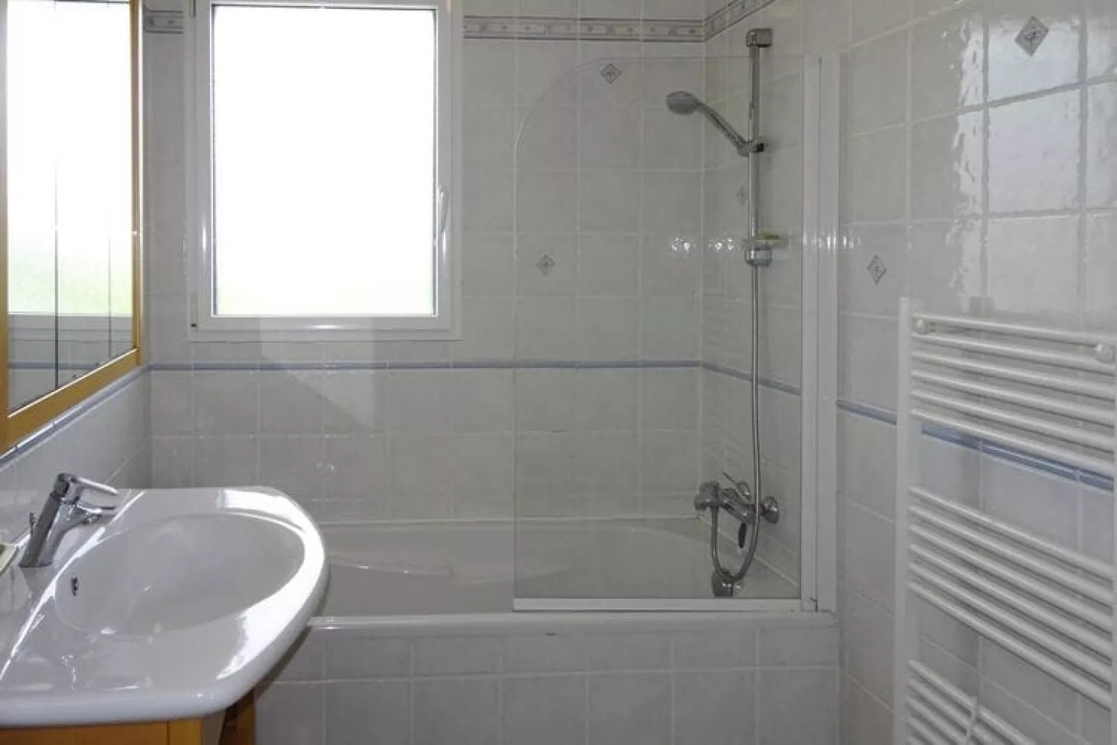 Holiday home Guilvinec-Bathroom