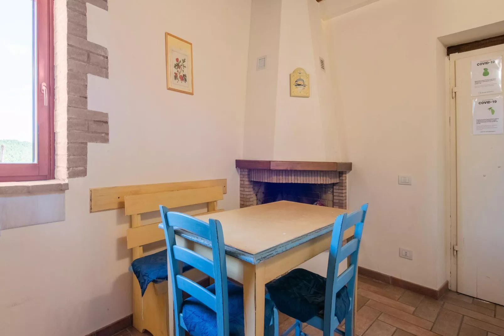 Fonni Grande-Dining room