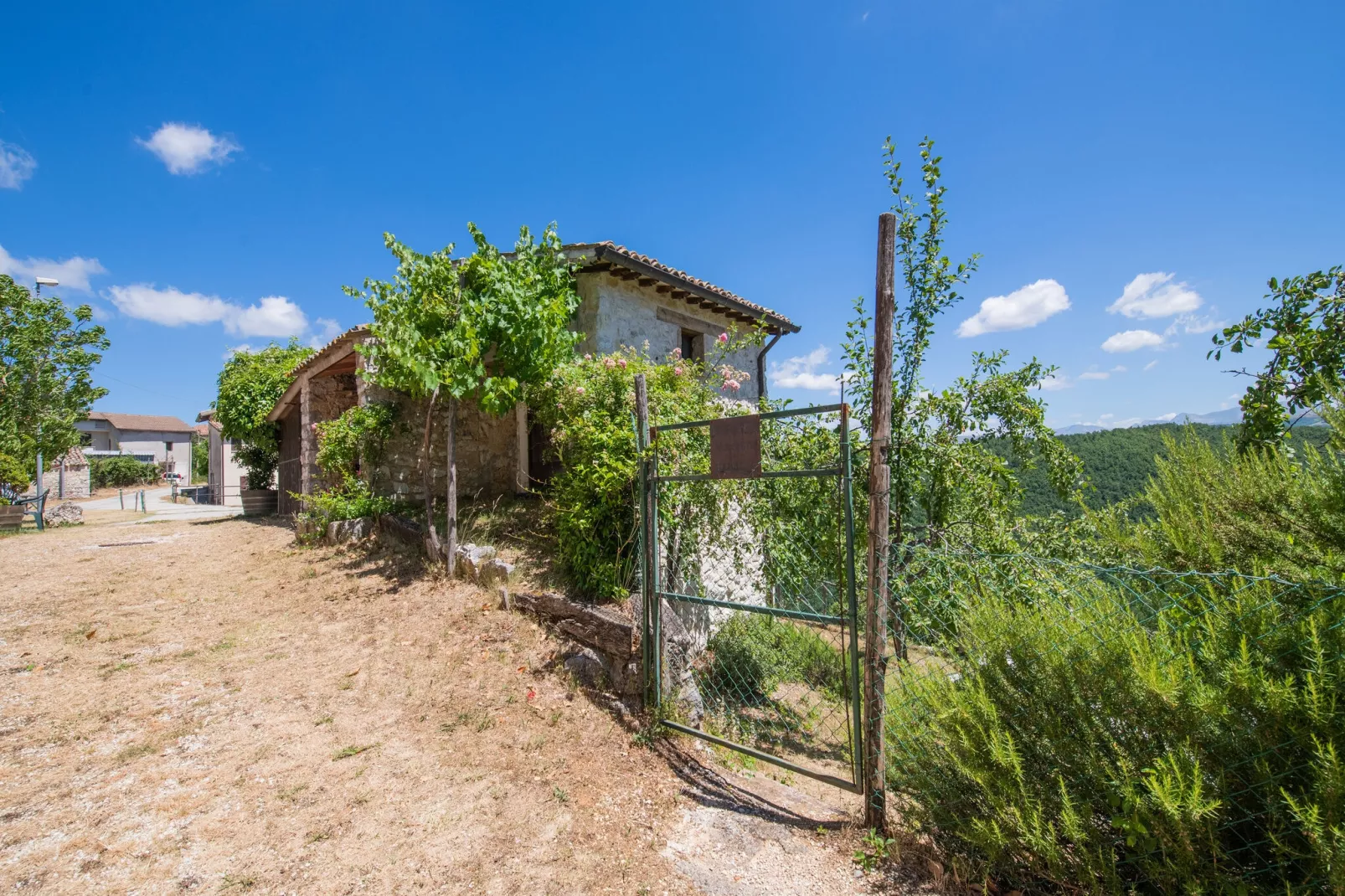 Fonni Grande-Gardens summer