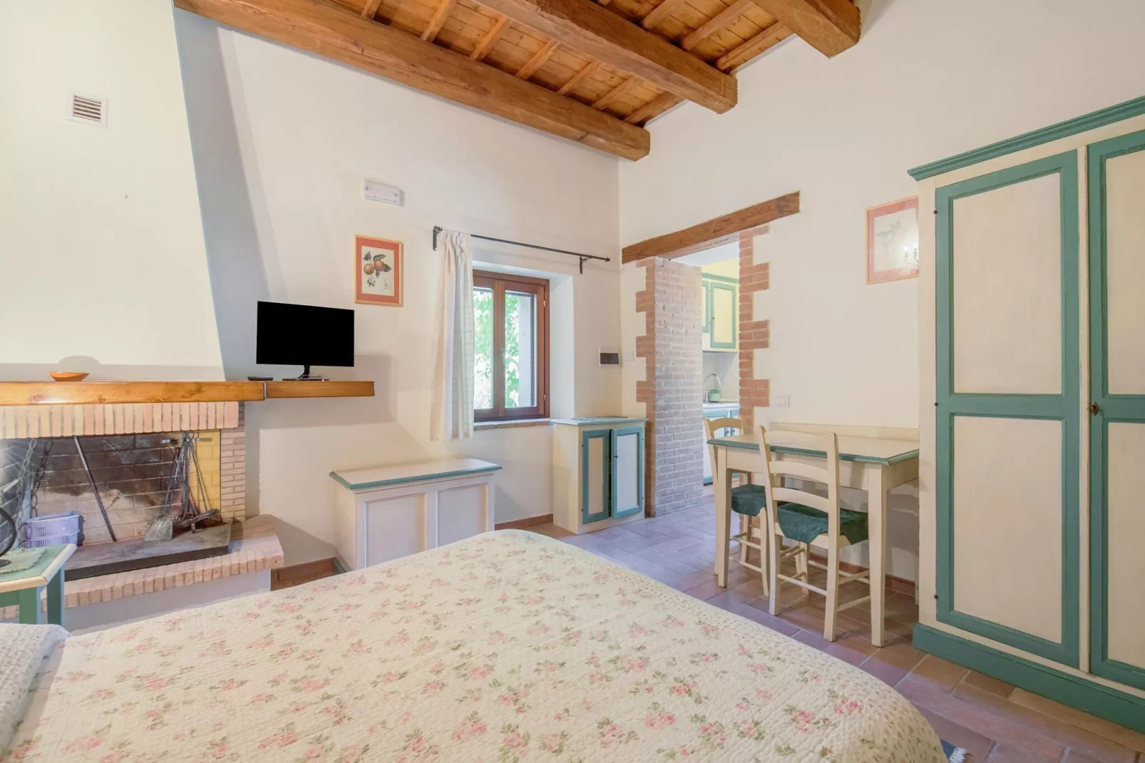 Fonni Giallo-Bedroom