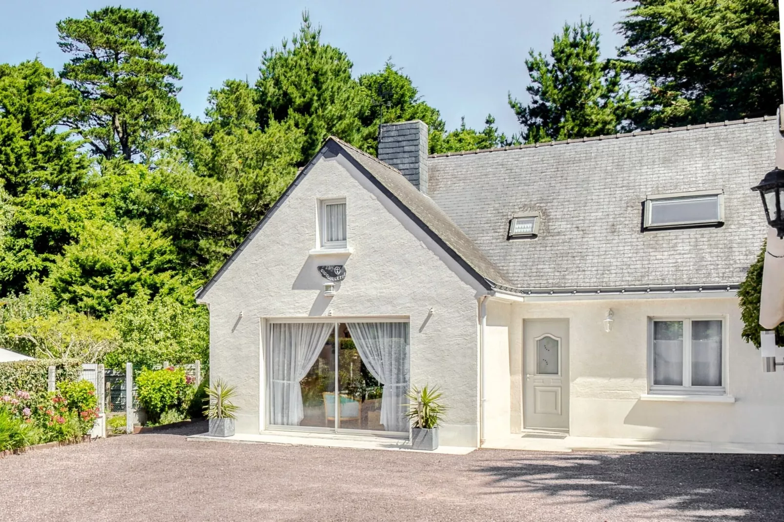 Plein Sud-Exterior summer