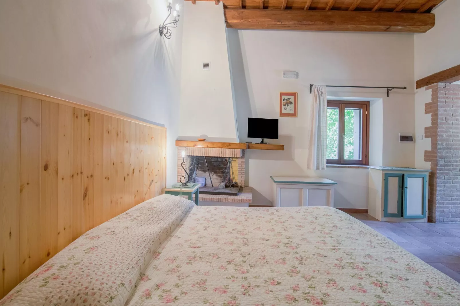 Fonni Giallo-Bedroom