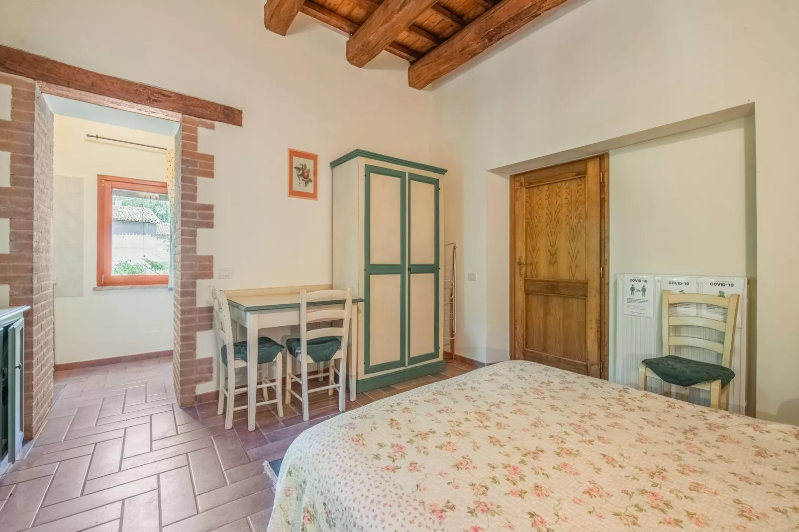 Fonni Giallo-Bedroom