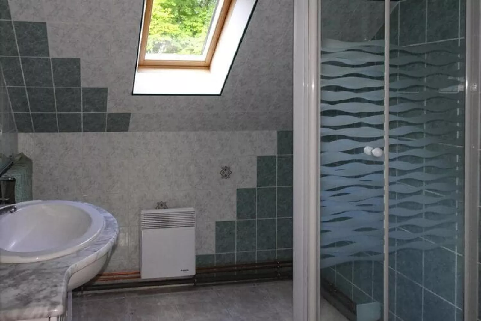 Semi-detached house Bénodet Kermaria-Bathroom