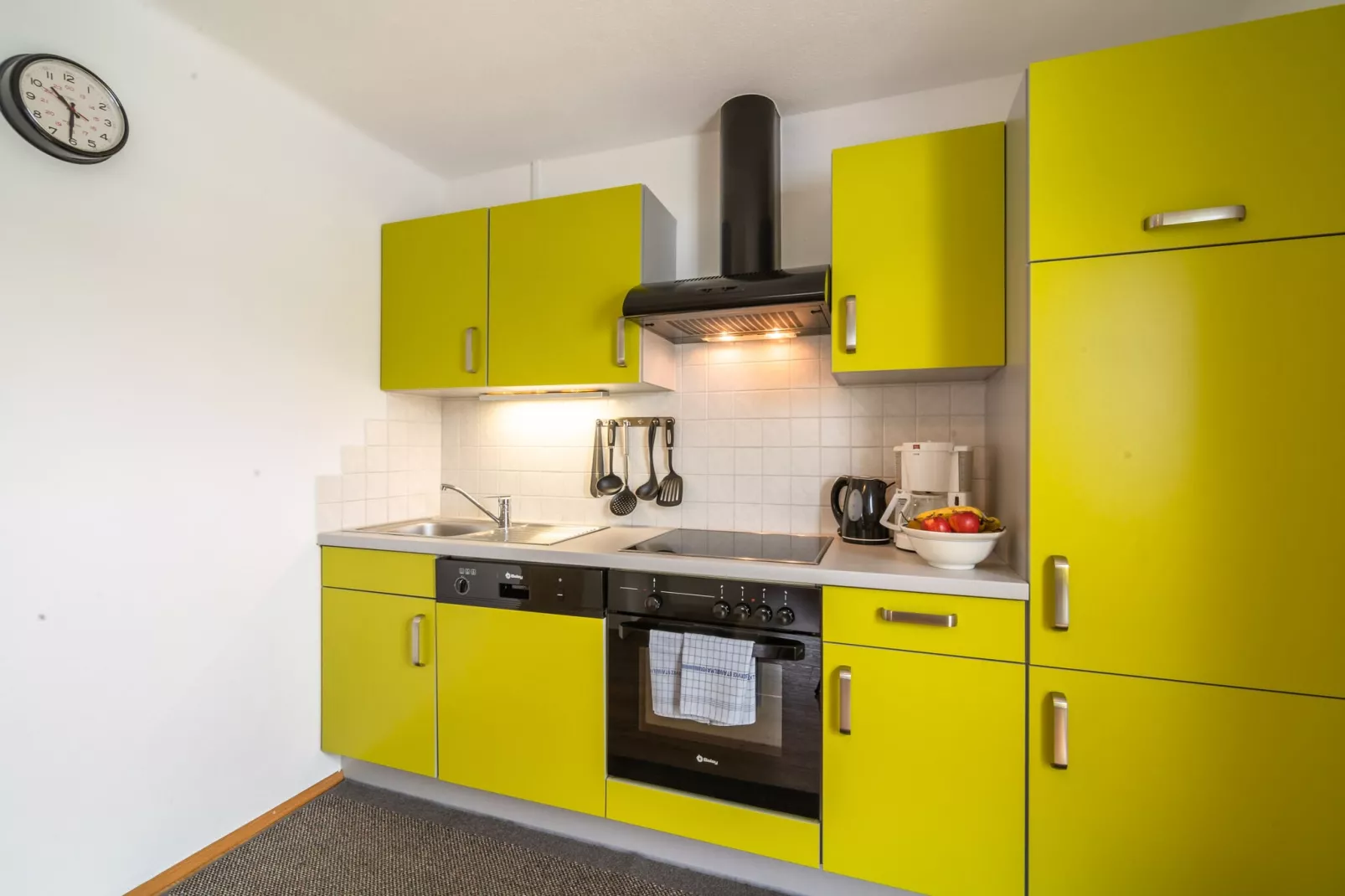 Maria Leni-Kitchen