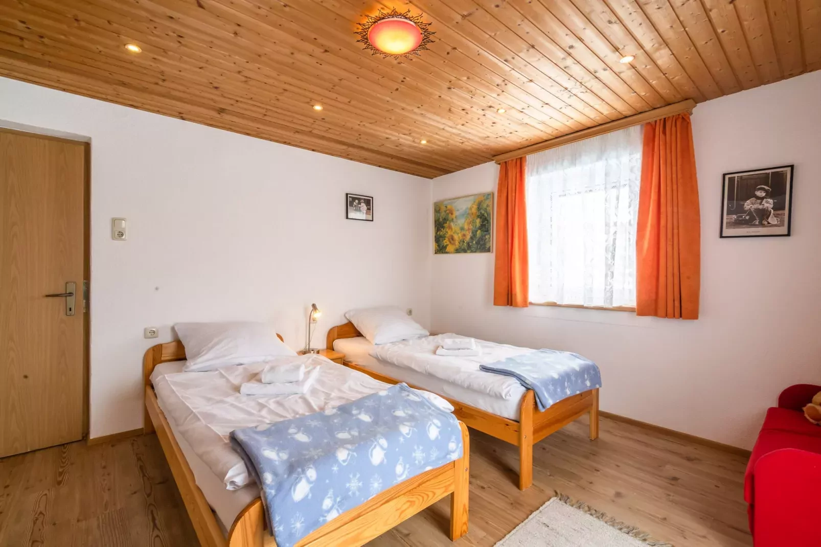 Maria Leni-Bedroom
