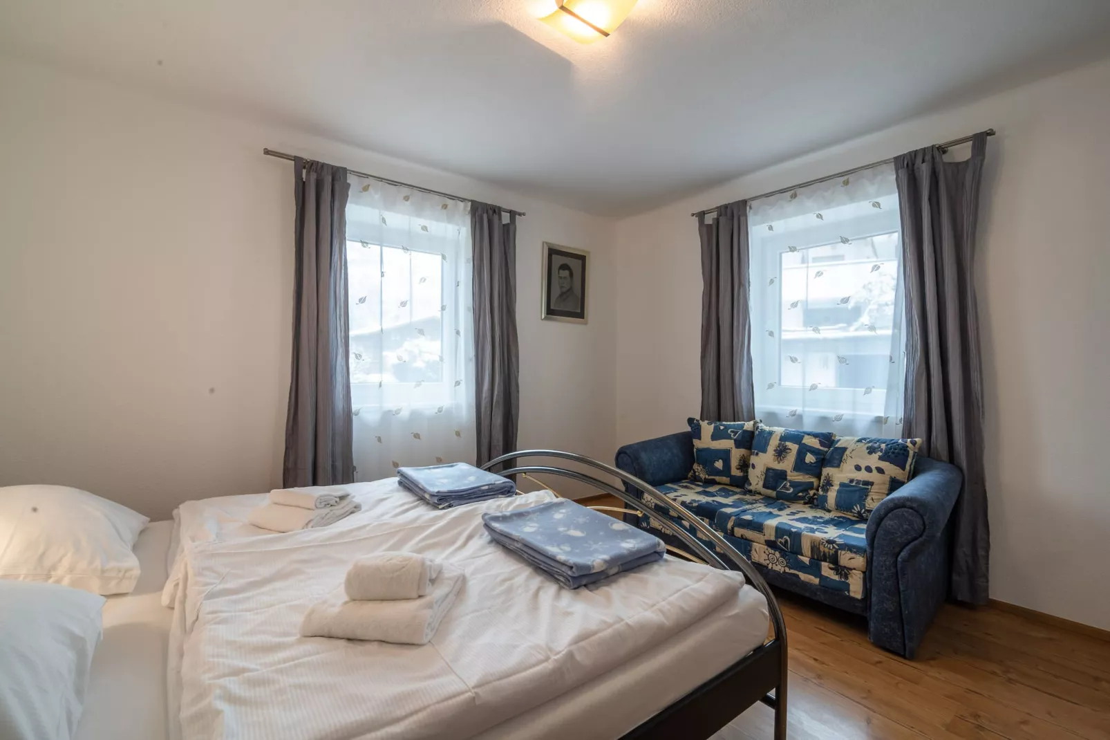 Maria Leni-Bedroom