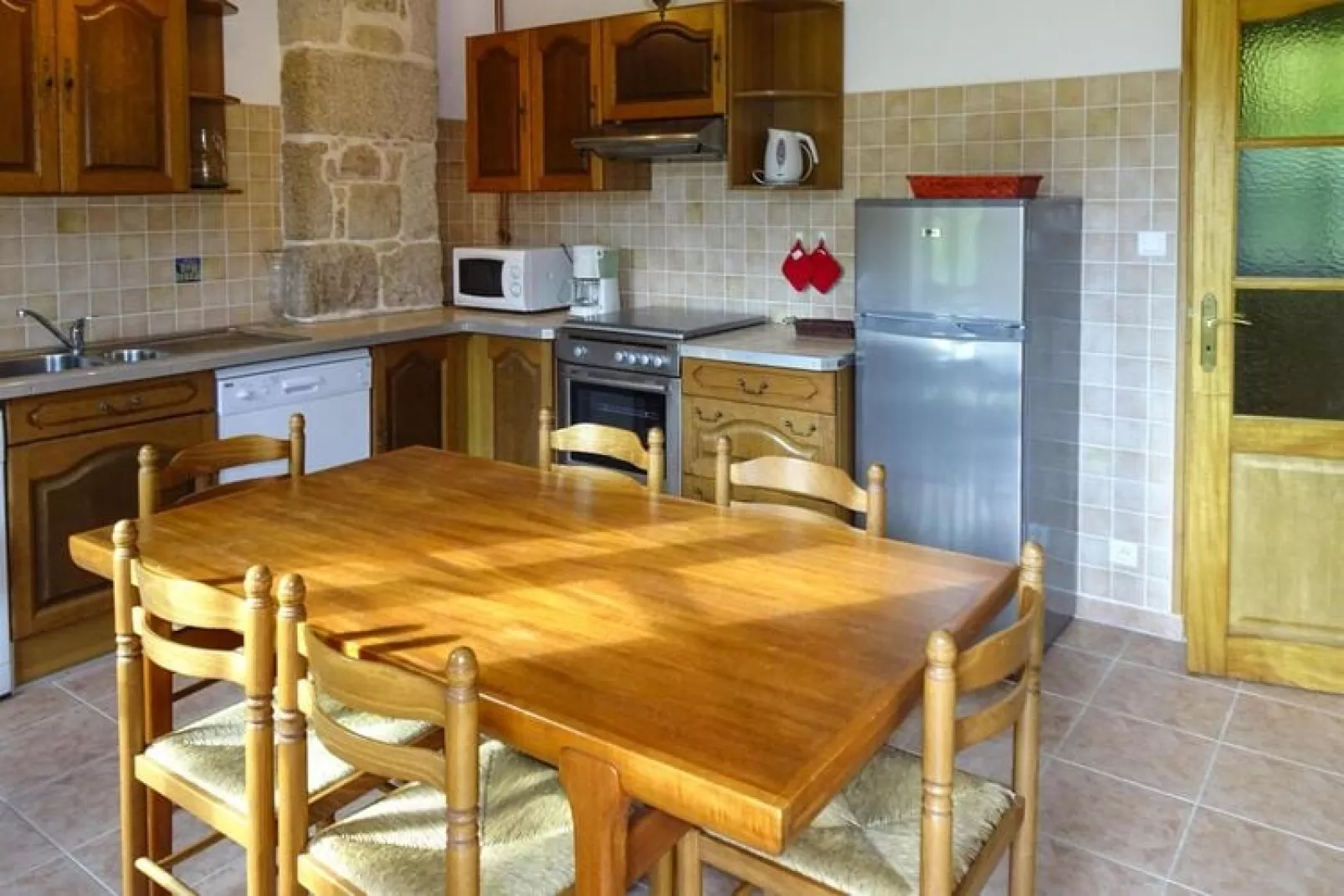 Semi-detached house Bénodet Kereol-Kitchen
