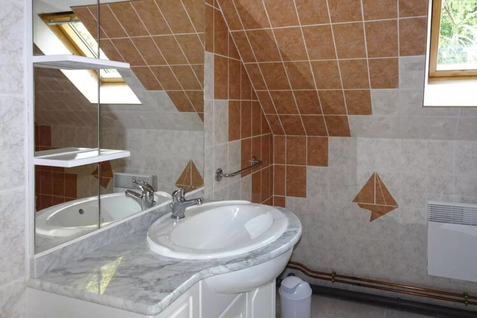 Semi-detached house Bénodet Kereol-Bathroom