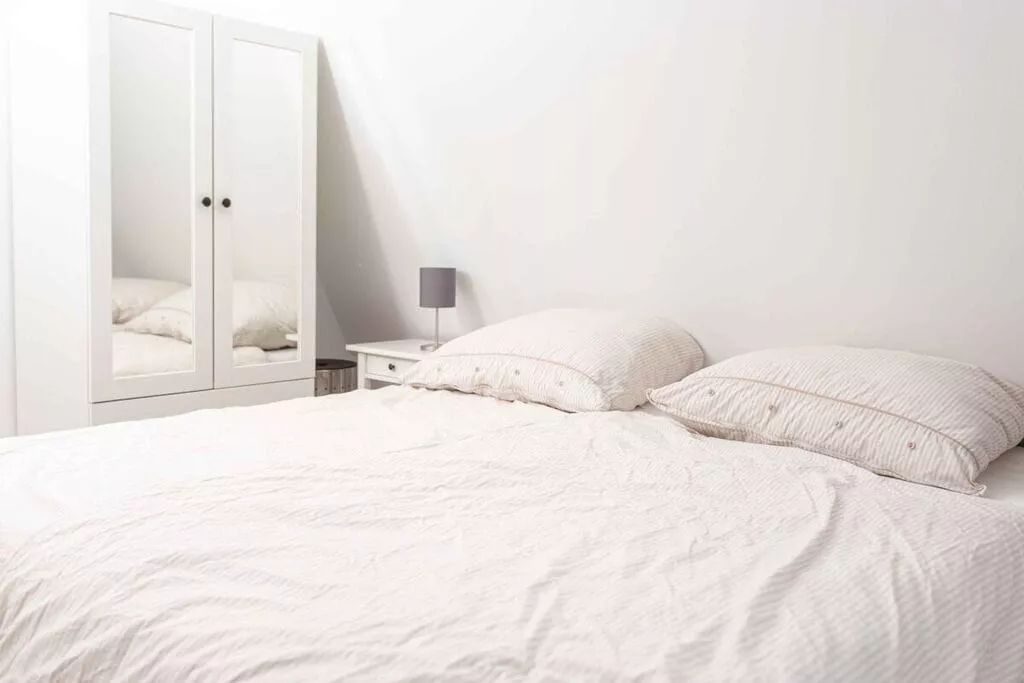 281373-Schlafzimmer