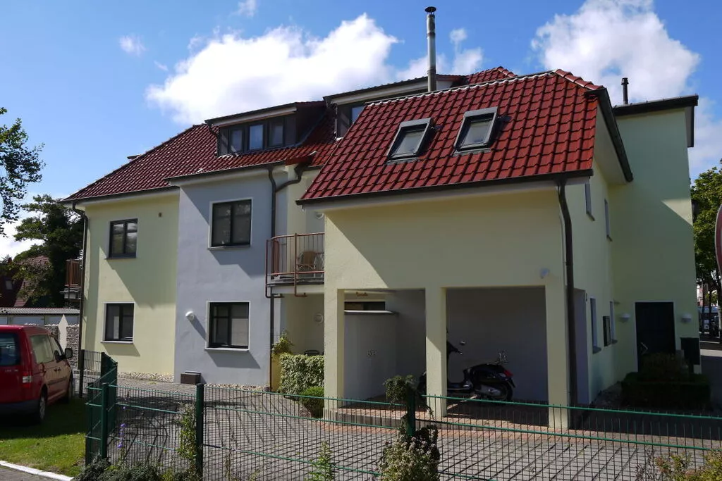 376683-View