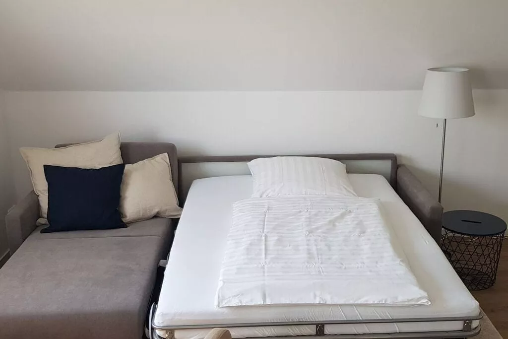 293366-Bedroom