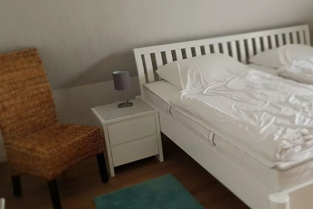293366-Bedroom