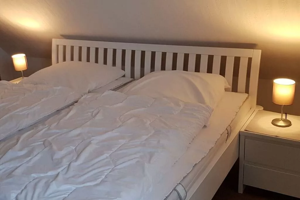 293366-Bedroom