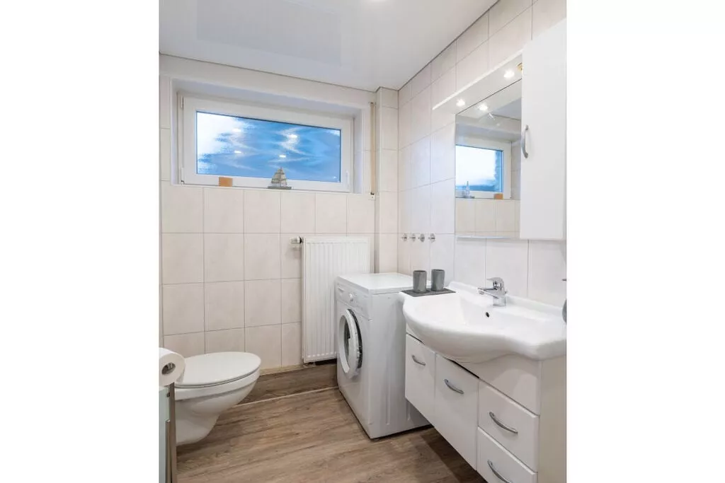 320006-Bathroom
