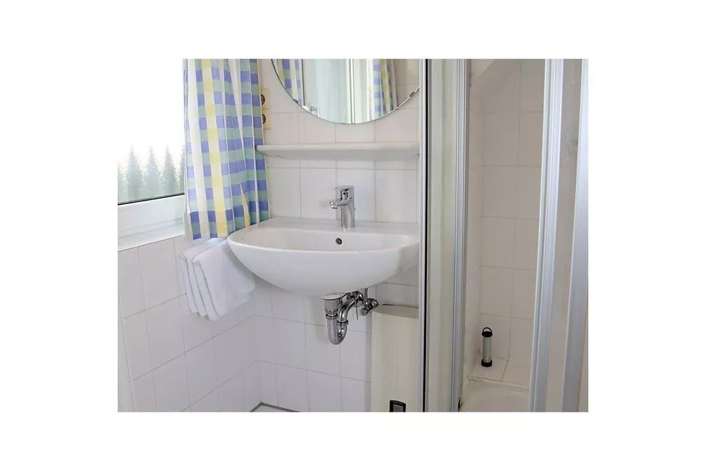 295486-Bathroom