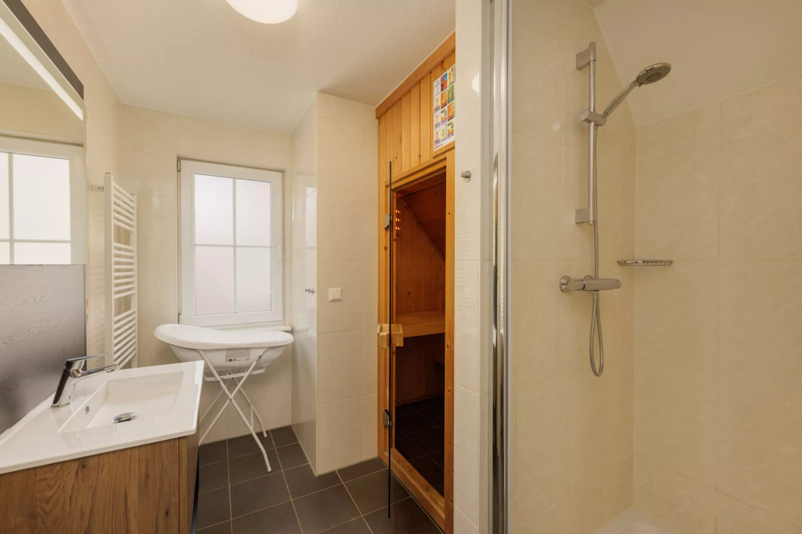 Ferienresort Bad Bentheim 25-Bathroom