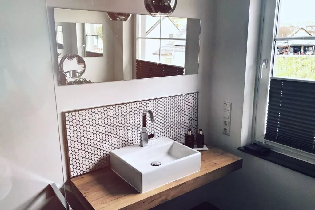 287404-Bathroom