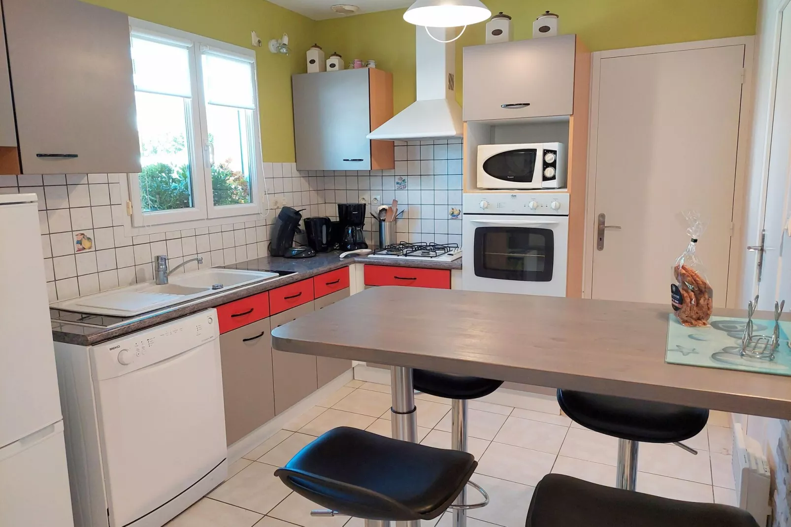 Ferienhaus in unmittelbarer Meernähe Plouhinec-Kitchen