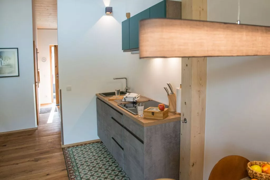 269613-Dining room