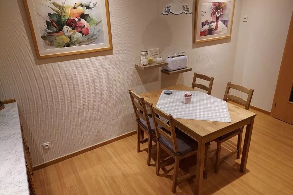 383556-Kitchen