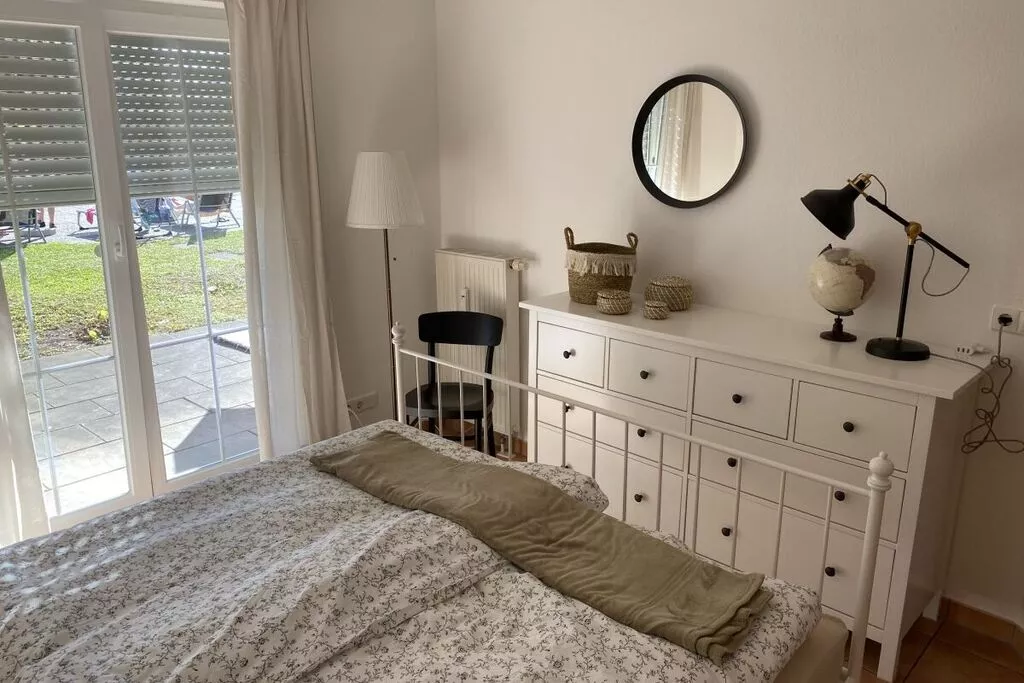 299213-Bedroom