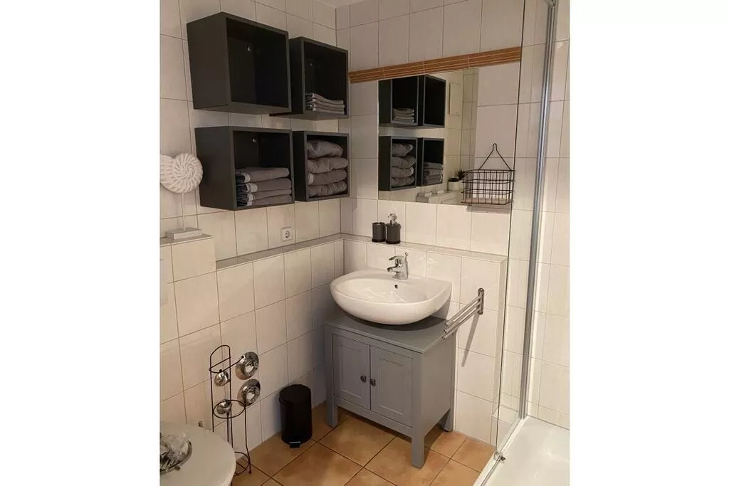 299213-Bathroom