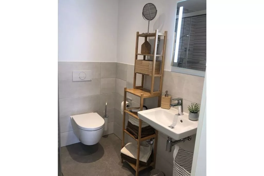 309931-Bathroom