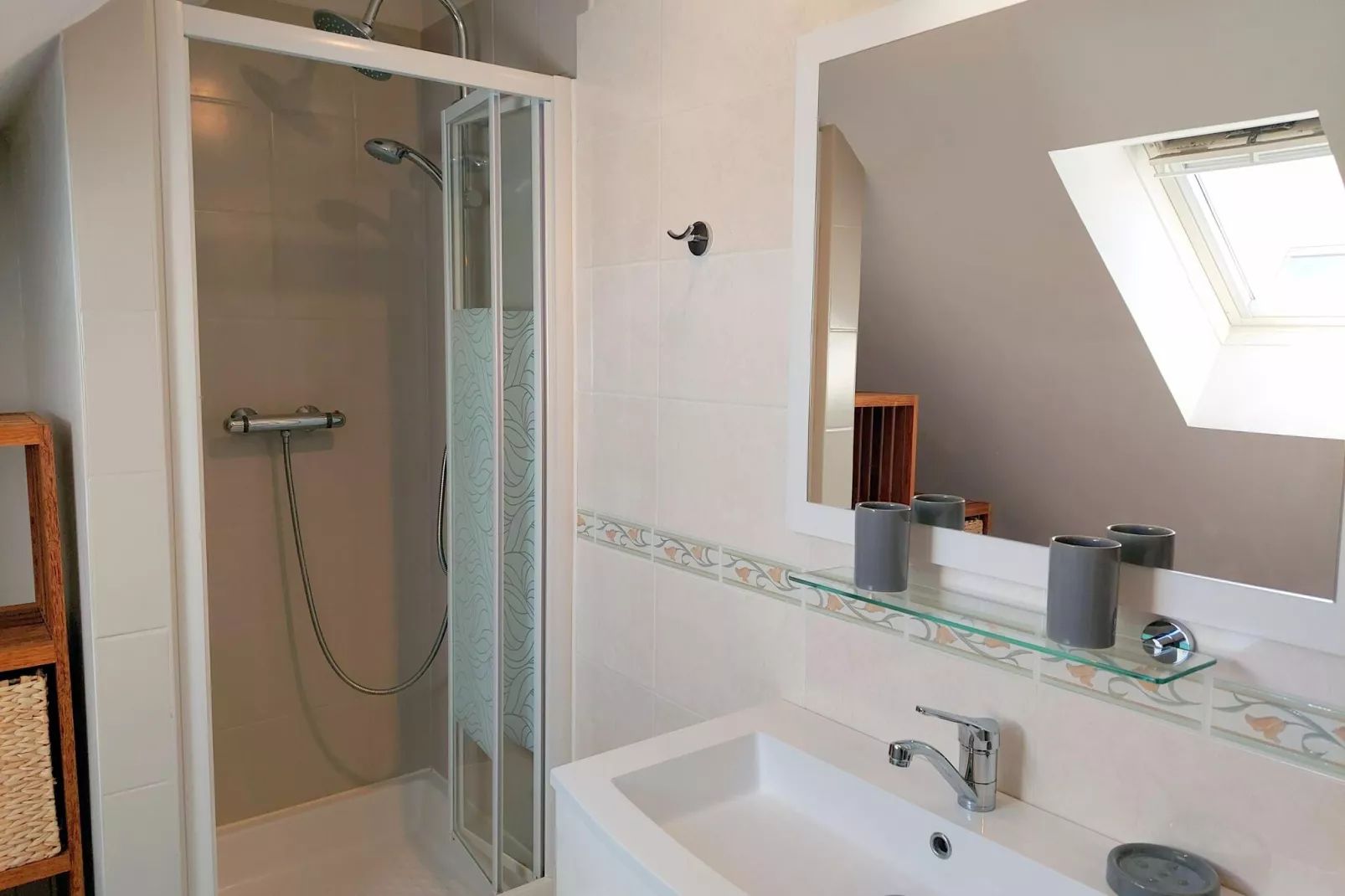 Ferienhaus in unmittelbarer Meernähe Plouhinec-Bathroom