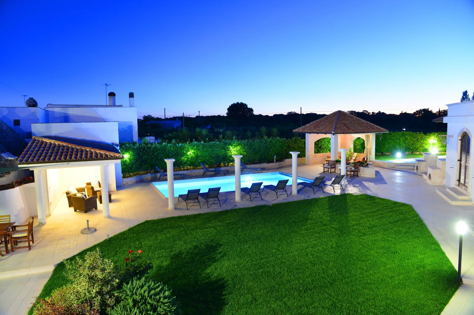 Villa Giovanna Trullo in Ostuni-Jardin d'été