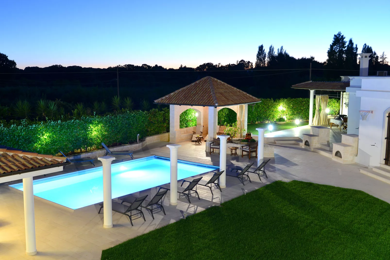 Villa Giovanna Trullo in Ostuni-Jardin d'été