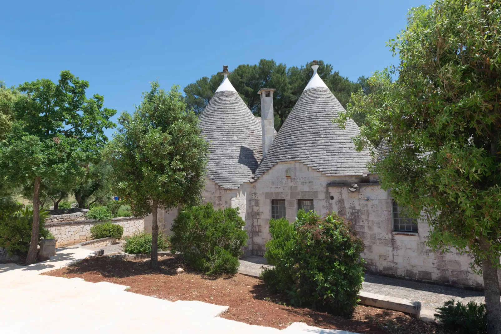 Trulli Tre Corbezzoli - Ostuni-Extérieur été
