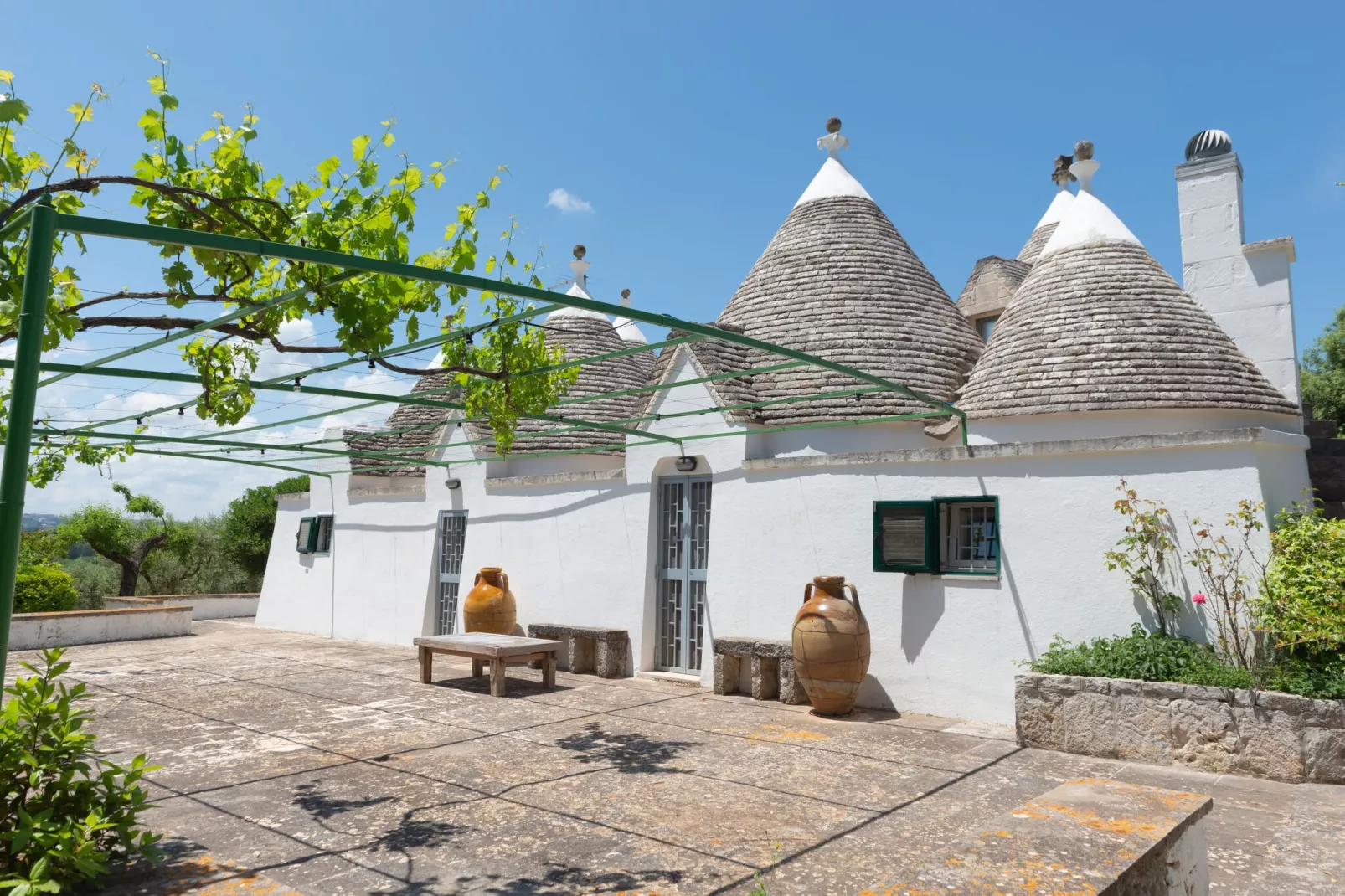 Trulli Tre Corbezzoli - Ostuni-Extérieur été