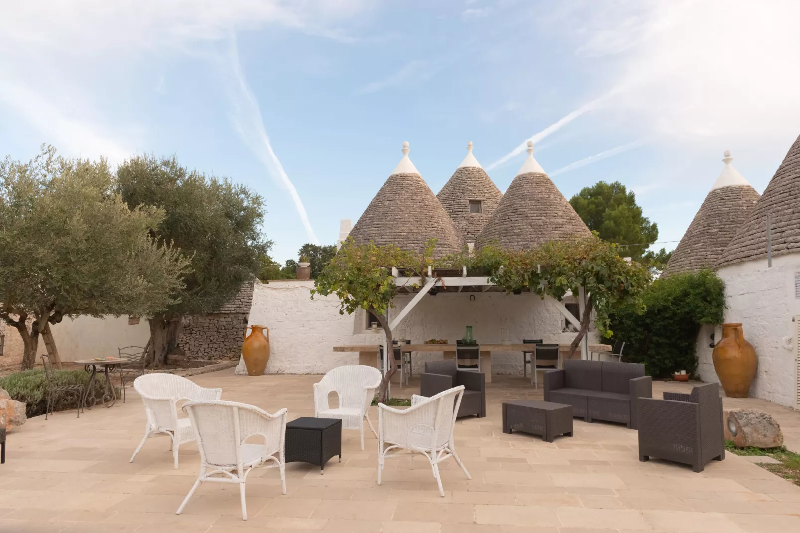 Trulli Fantese 4 Ostuni-Exterior summer