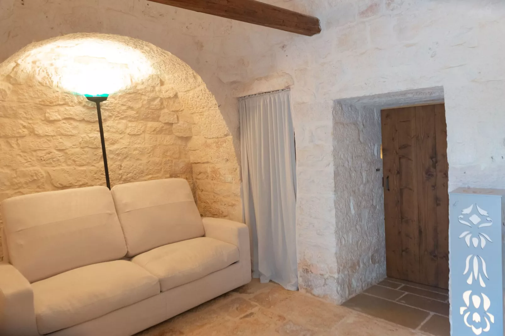 Trulli Fantese 4 Ostuni-Living room