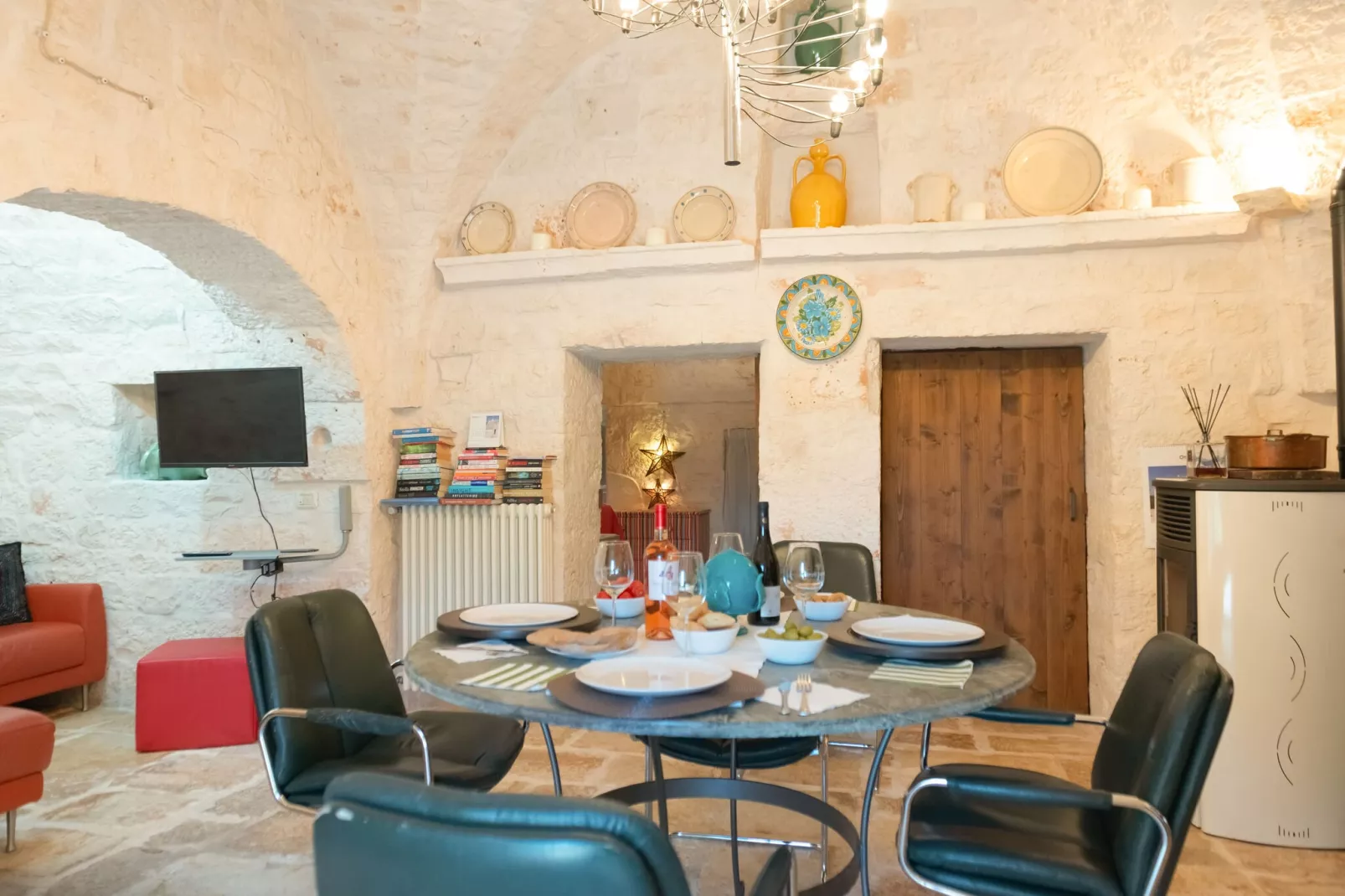 Trulli Fantese 4 Ostuni-Dining room