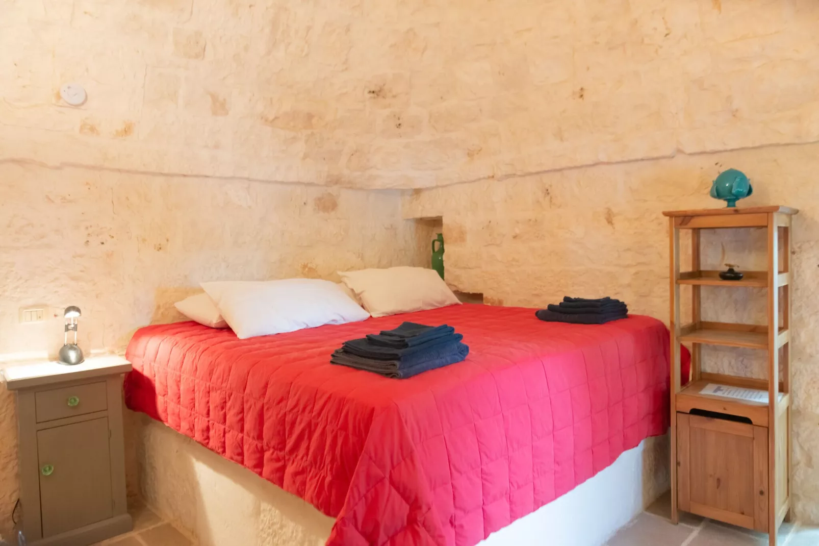 Trulli Fantese 4 Ostuni-Bedroom