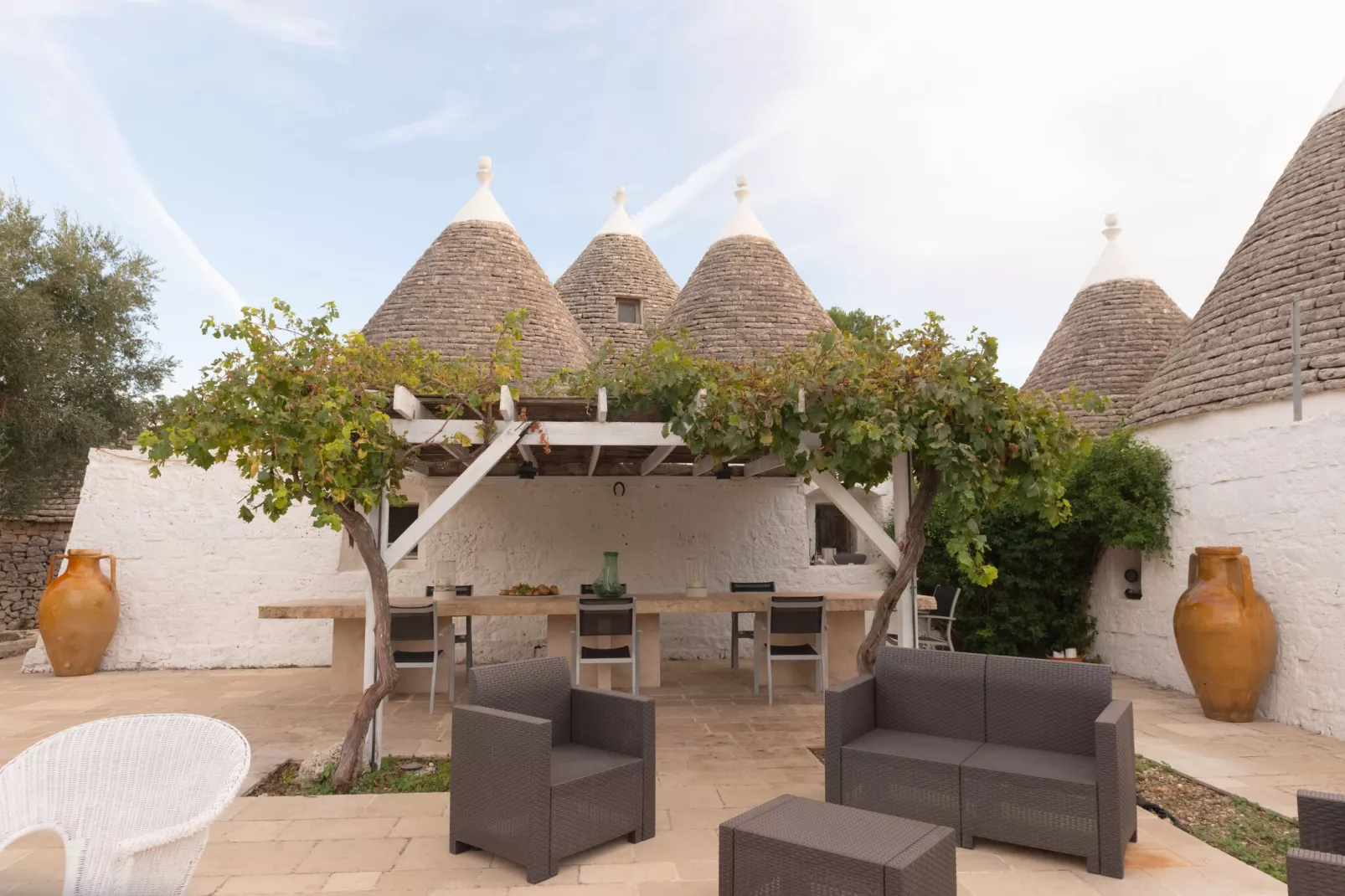 Trulli Fantese 4 Ostuni-Terrace balcony