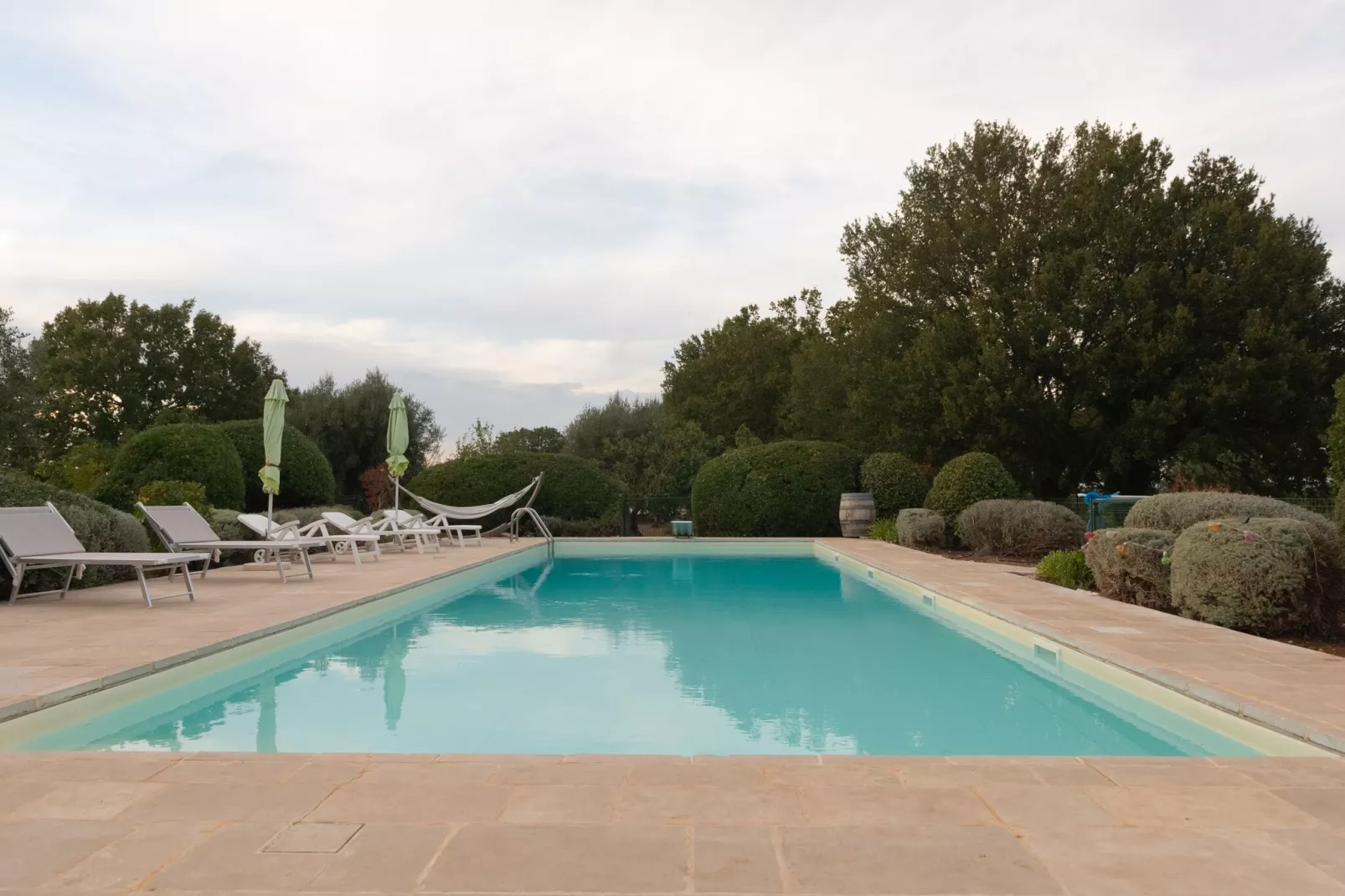Trulli Fantese 4 Ostuni-Pool