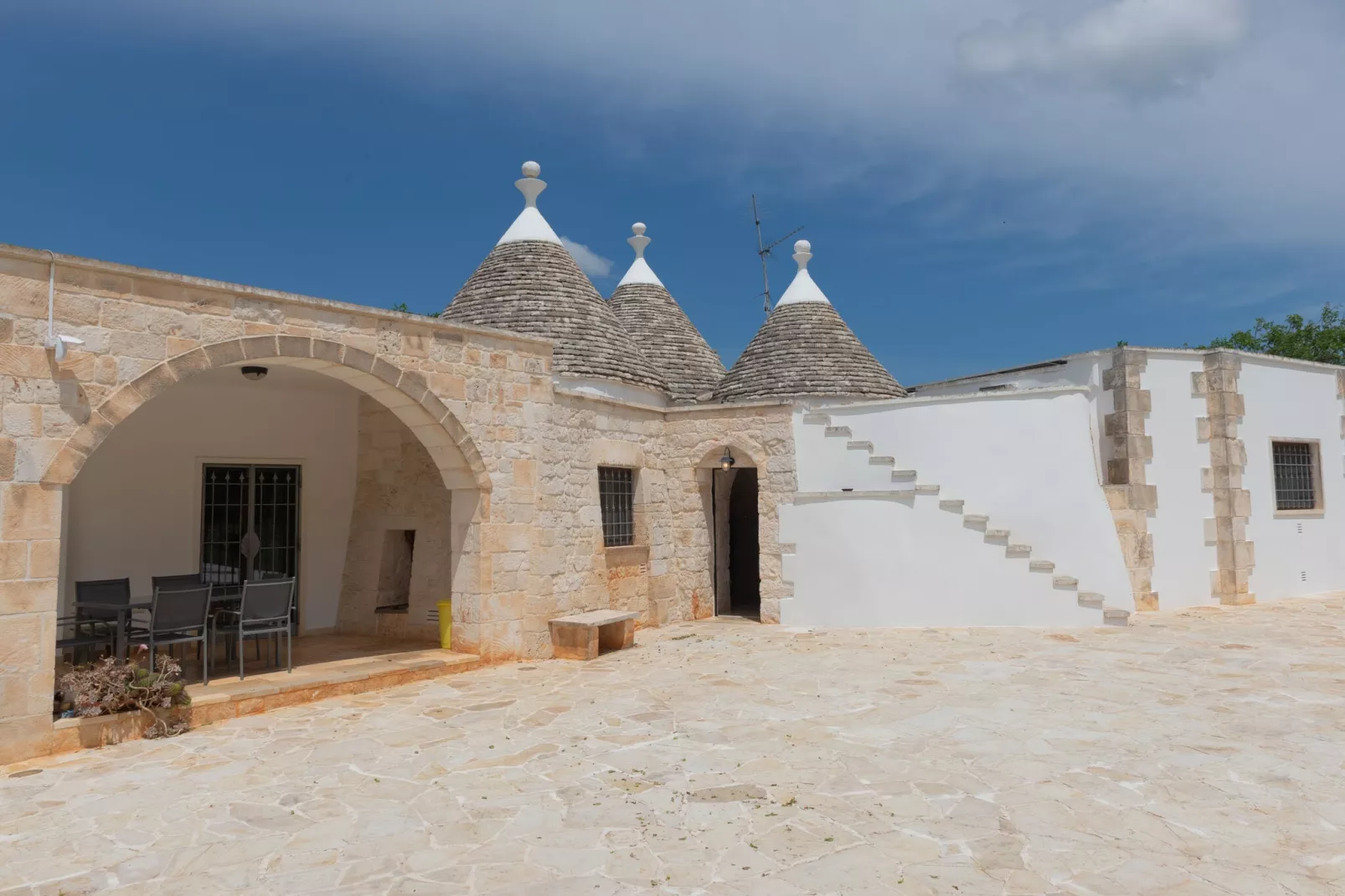 Trullo Terra di mezzo in Martina Franca-Extérieur été