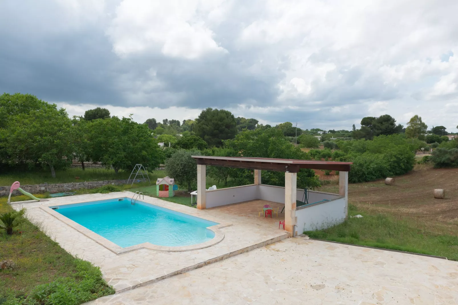 Trullo Terra di mezzo in Martina Franca-Vue d'été