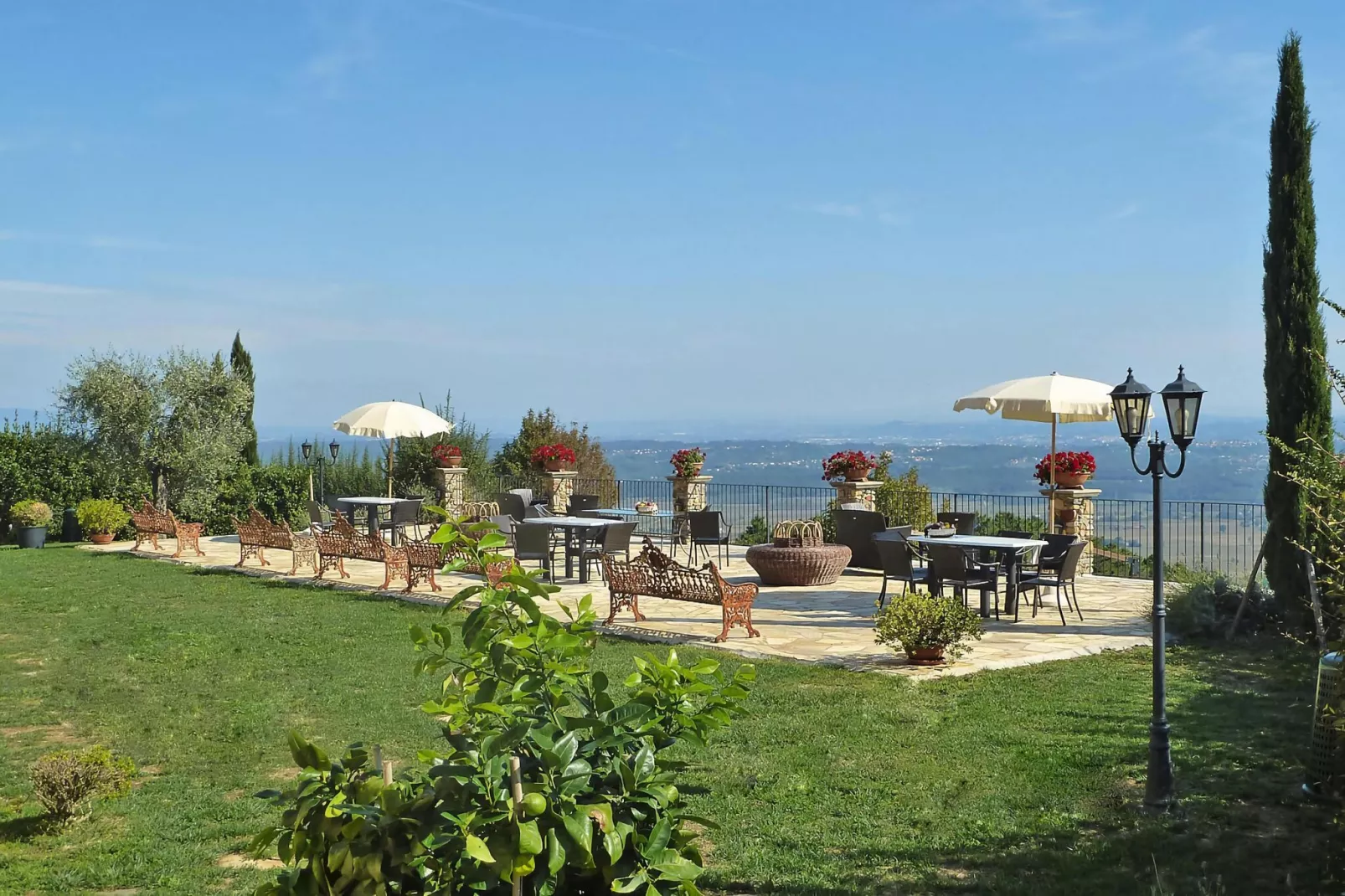 Agriturismo Cima alla Serra Pisa Bilo piano terra o primo piano-Gardens summer