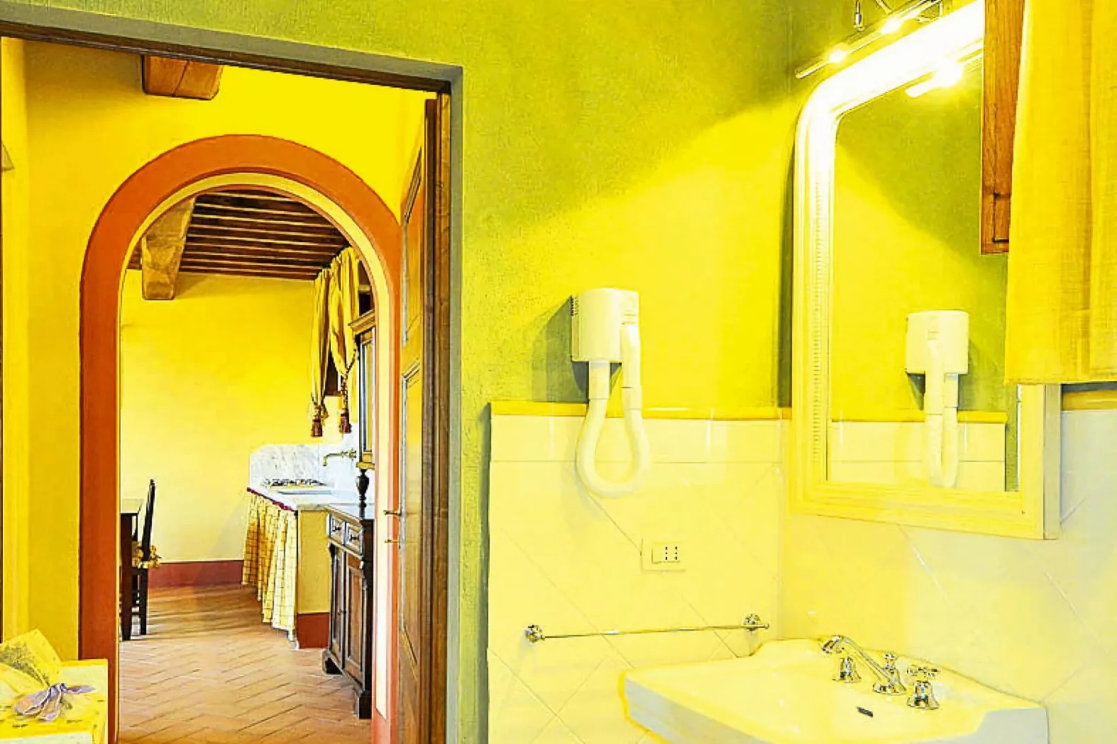 Agriturismo Cima alla Serra Pisa Bilo piano terra o primo piano-Bathroom