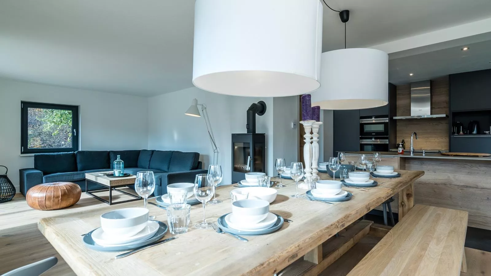Mozart Lodge-Dining room