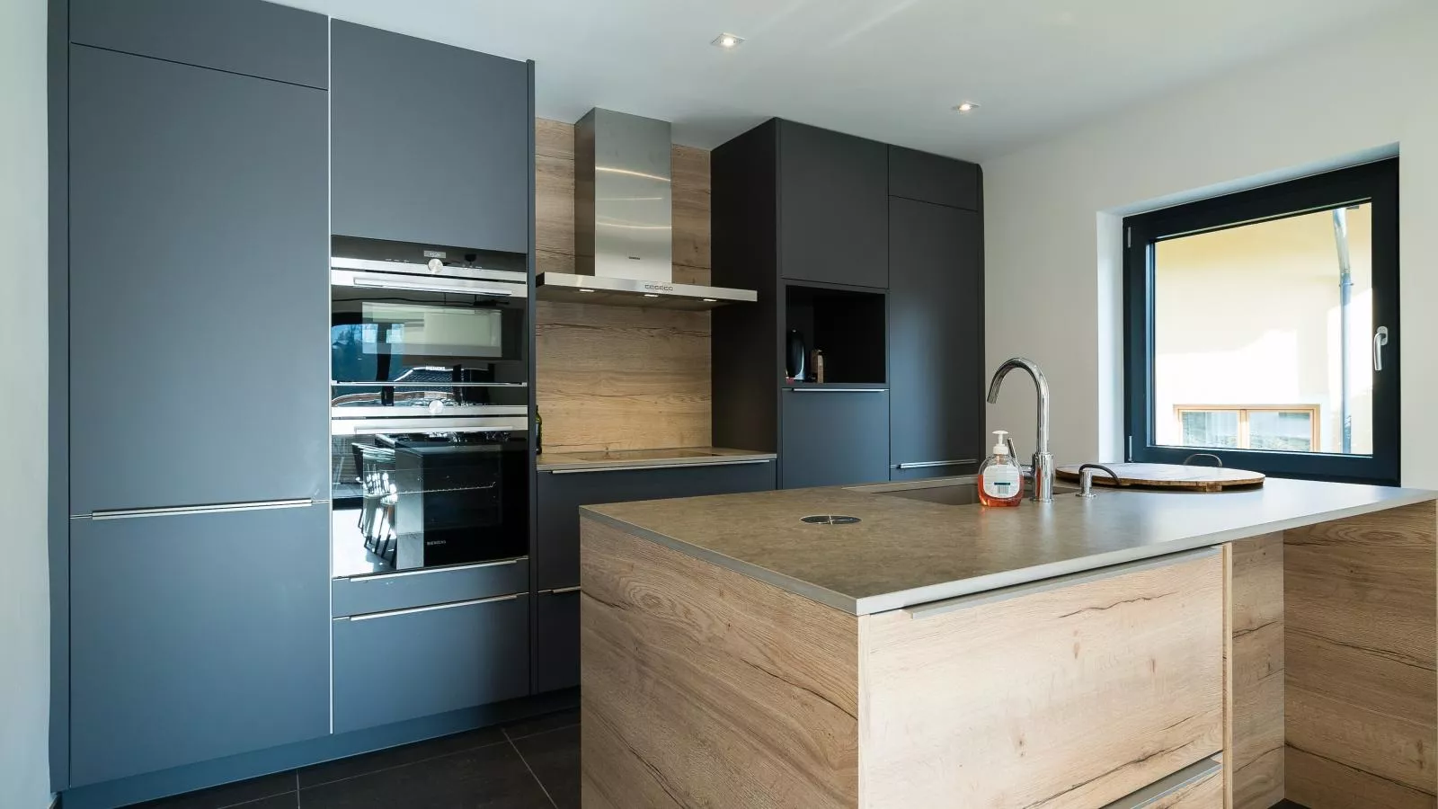Mozart Lodge-Kitchen