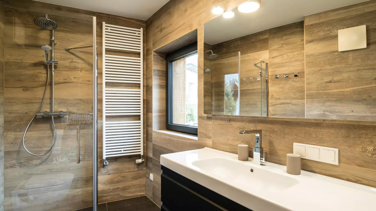 Mozart Lodge-Bathroom