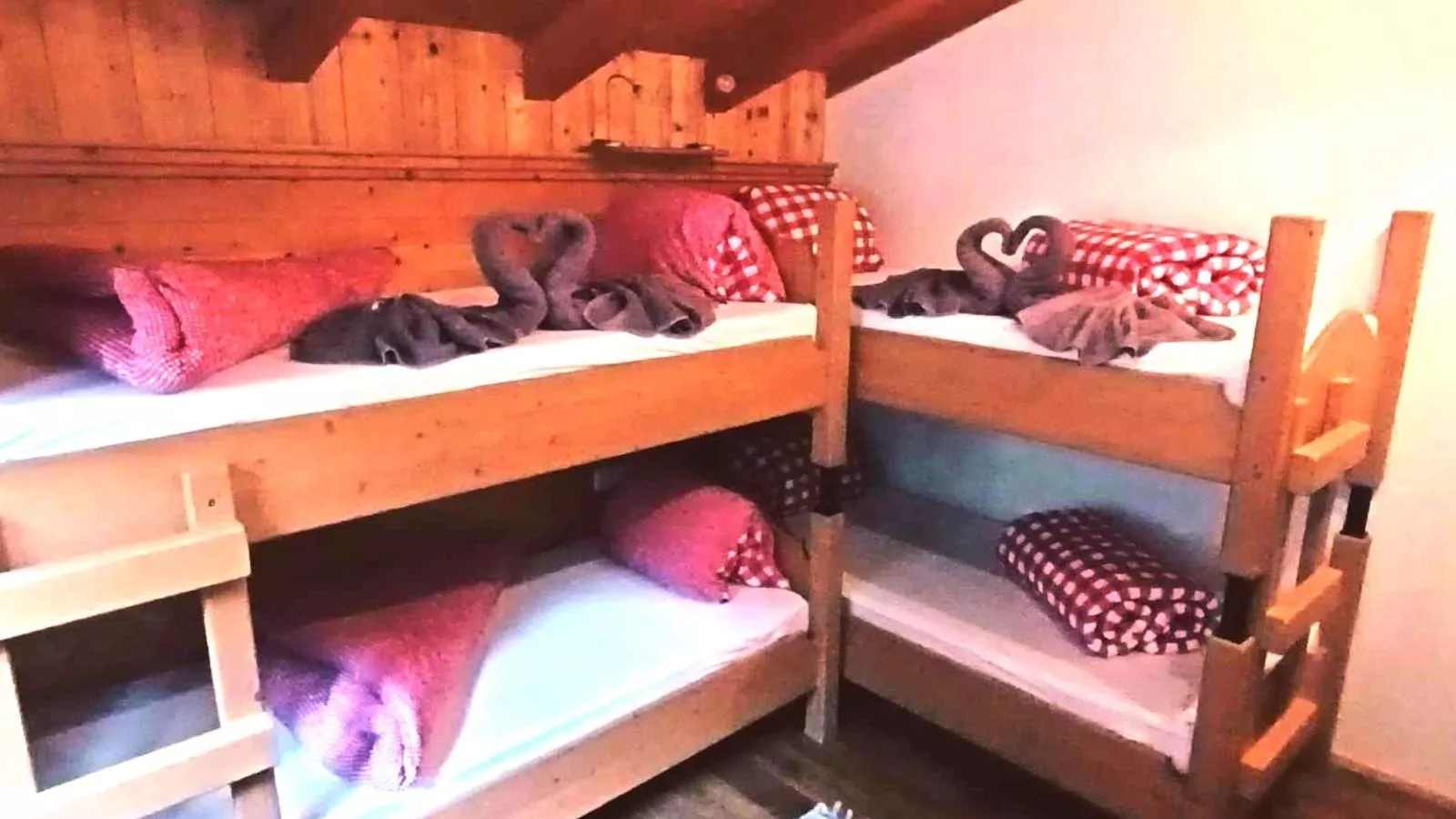 Lisa und Emely-Chambre