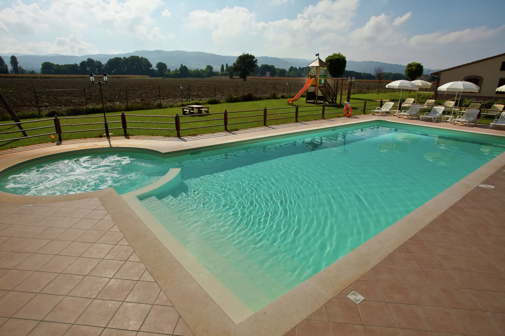 Spello-Pool