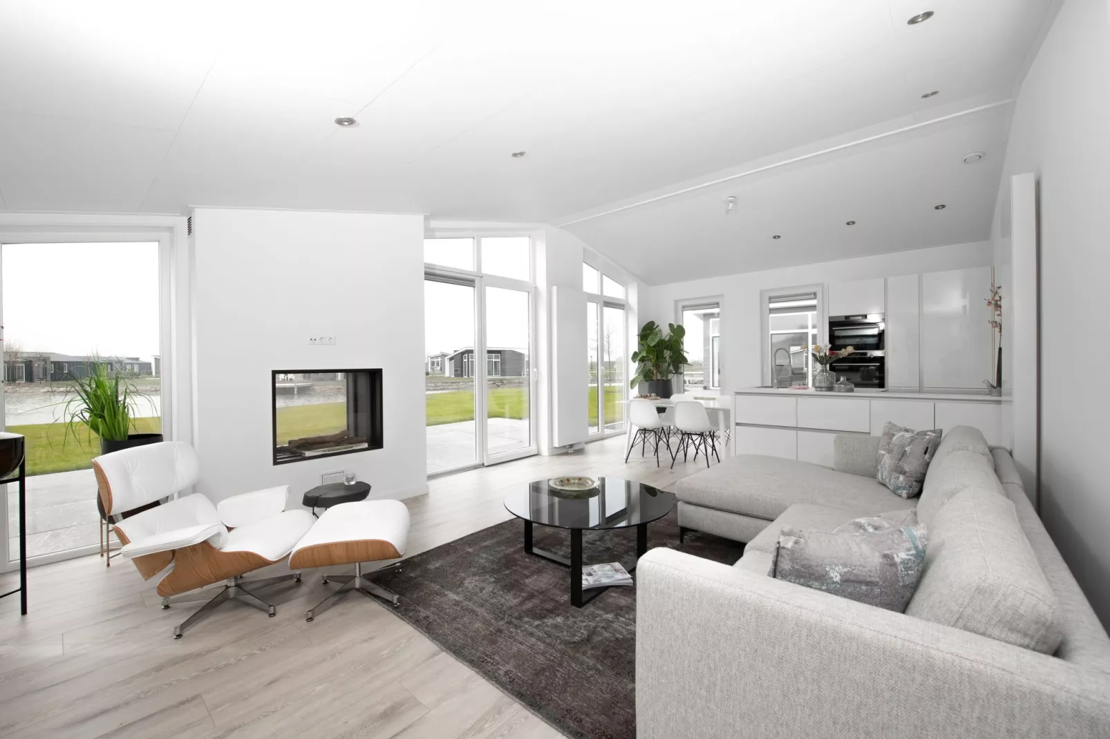 Water Resort Oosterschelde 46-Living room
